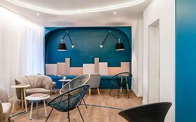 ibis Styles Asnieres Centre